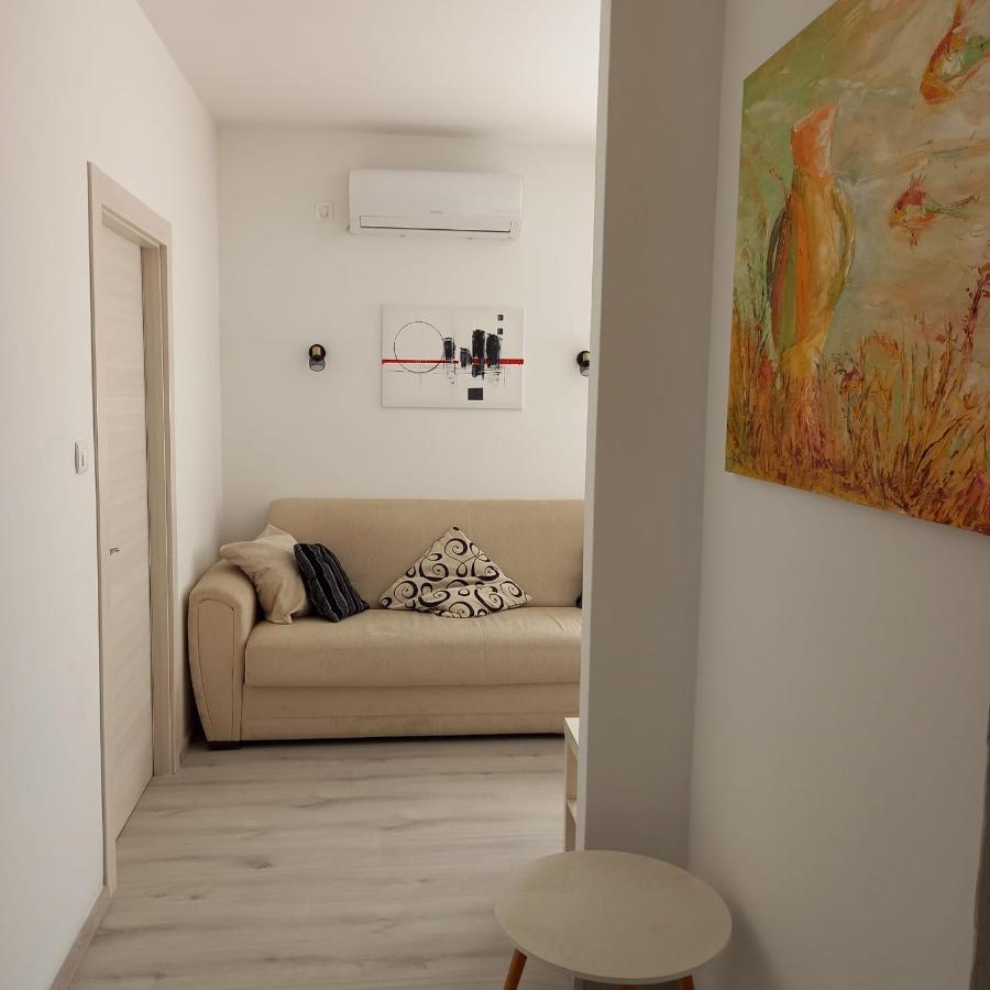 Apartmani Pajalic Krk Town Exterior foto